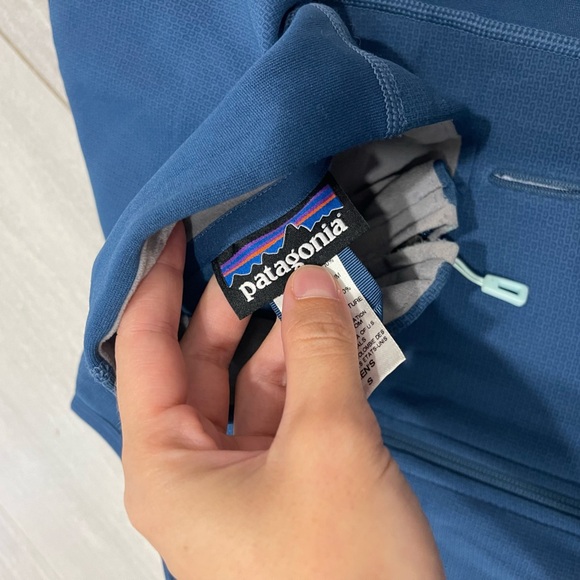 Patagonia men’s Polartec power dry vest size small - Picture 4 of 6